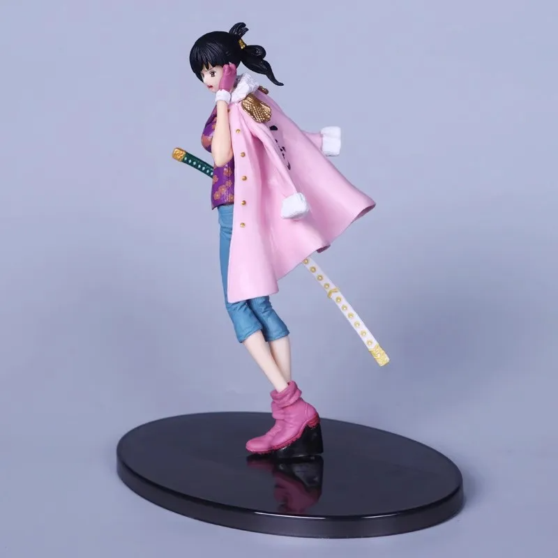 Tashigi Figure - One Piece™
