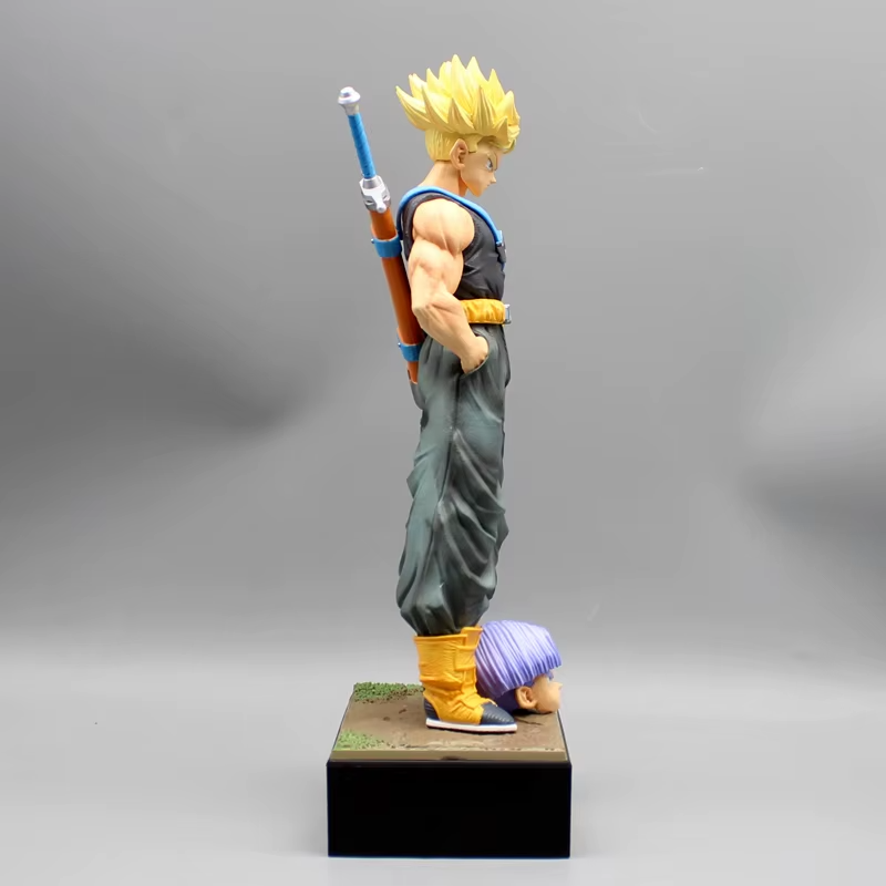 Mirai Trunks SSJ Figure - Dragon Ball Z™