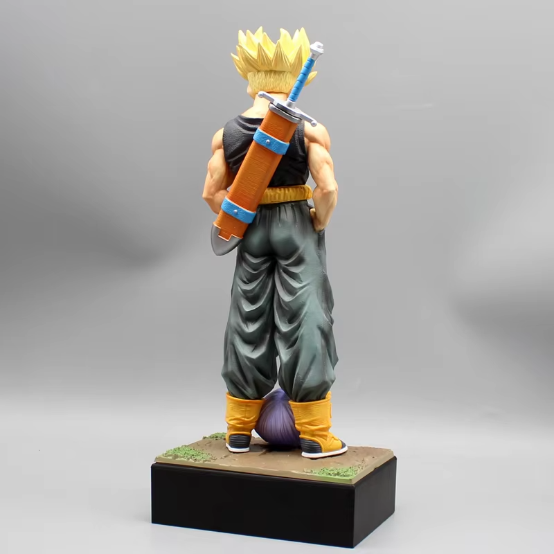 Mirai Trunks SSJ Figure - Dragon Ball Z™