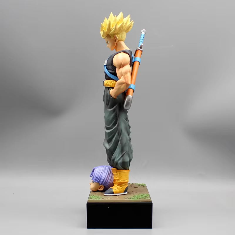 Mirai Trunks SSJ Figure - Dragon Ball Z™