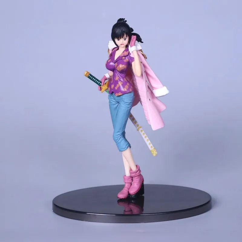 Tashigi Figure - One Piece™