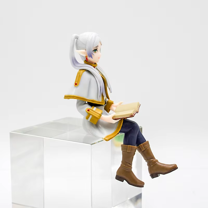 Frieren "Sitting" Figure - Frieren™