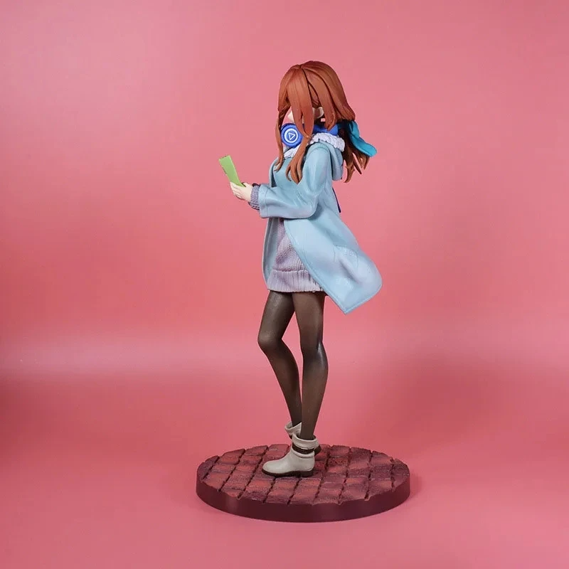 Miku Nakano Figure - The Quintessential Quintuplets™