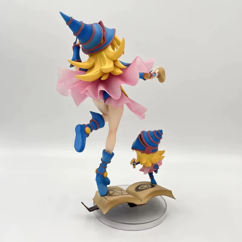 Dark Magician Figure - Yu-Gi-Oh™